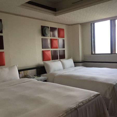 King Lo Tung Hotel Luodong Exterior photo