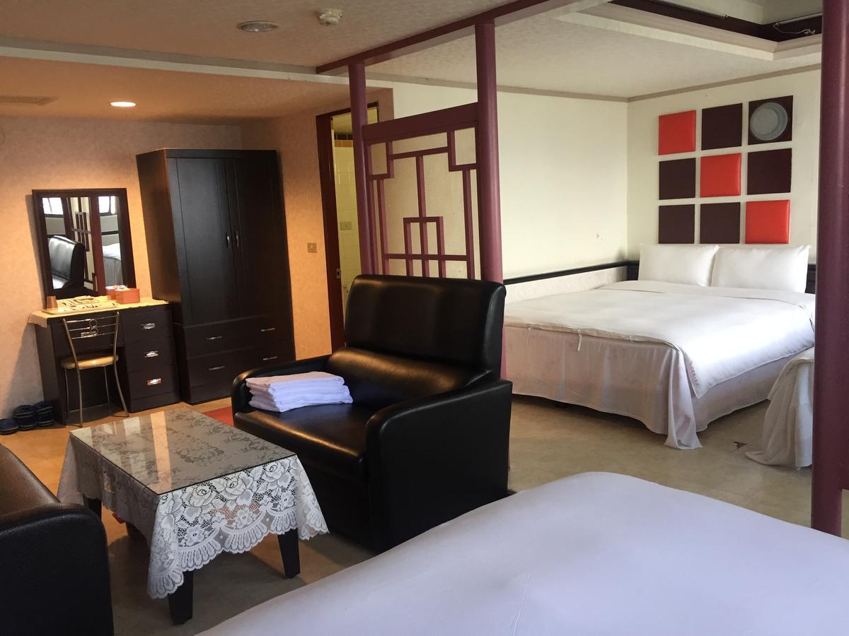 King Lo Tung Hotel Luodong Exterior photo
